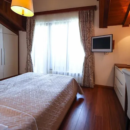 View House *